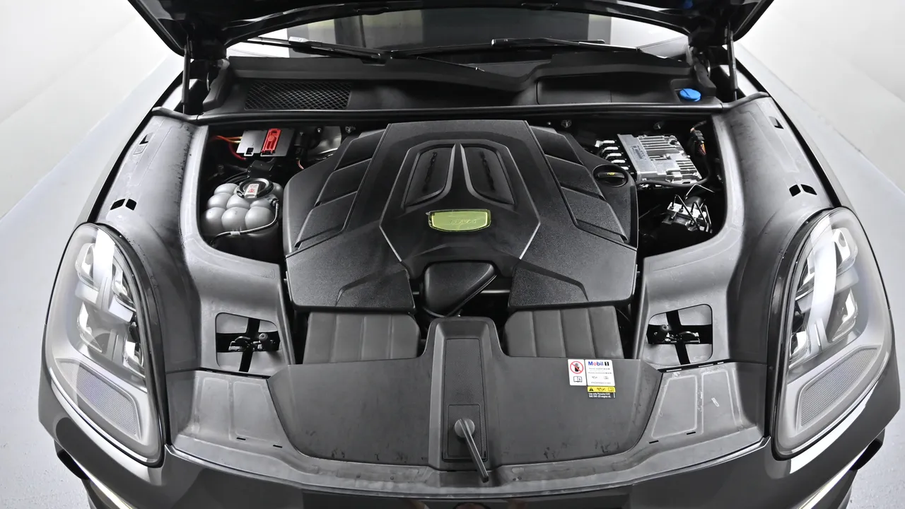 Porsche Cayenne — miniaturë 28