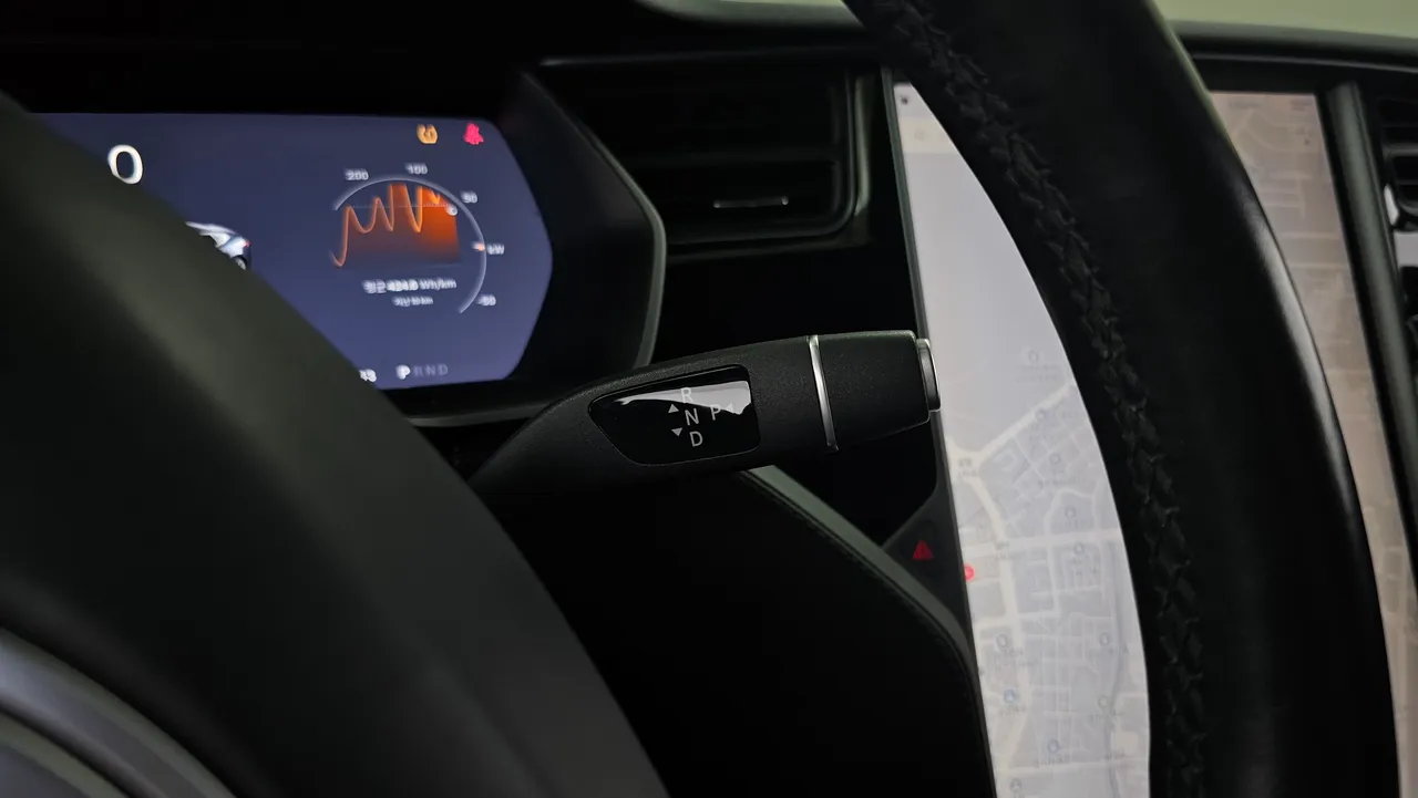 Tesla Model S 75D