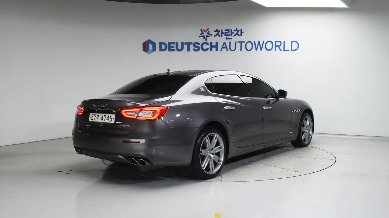 Maserati Quattroporte 3.0 V6