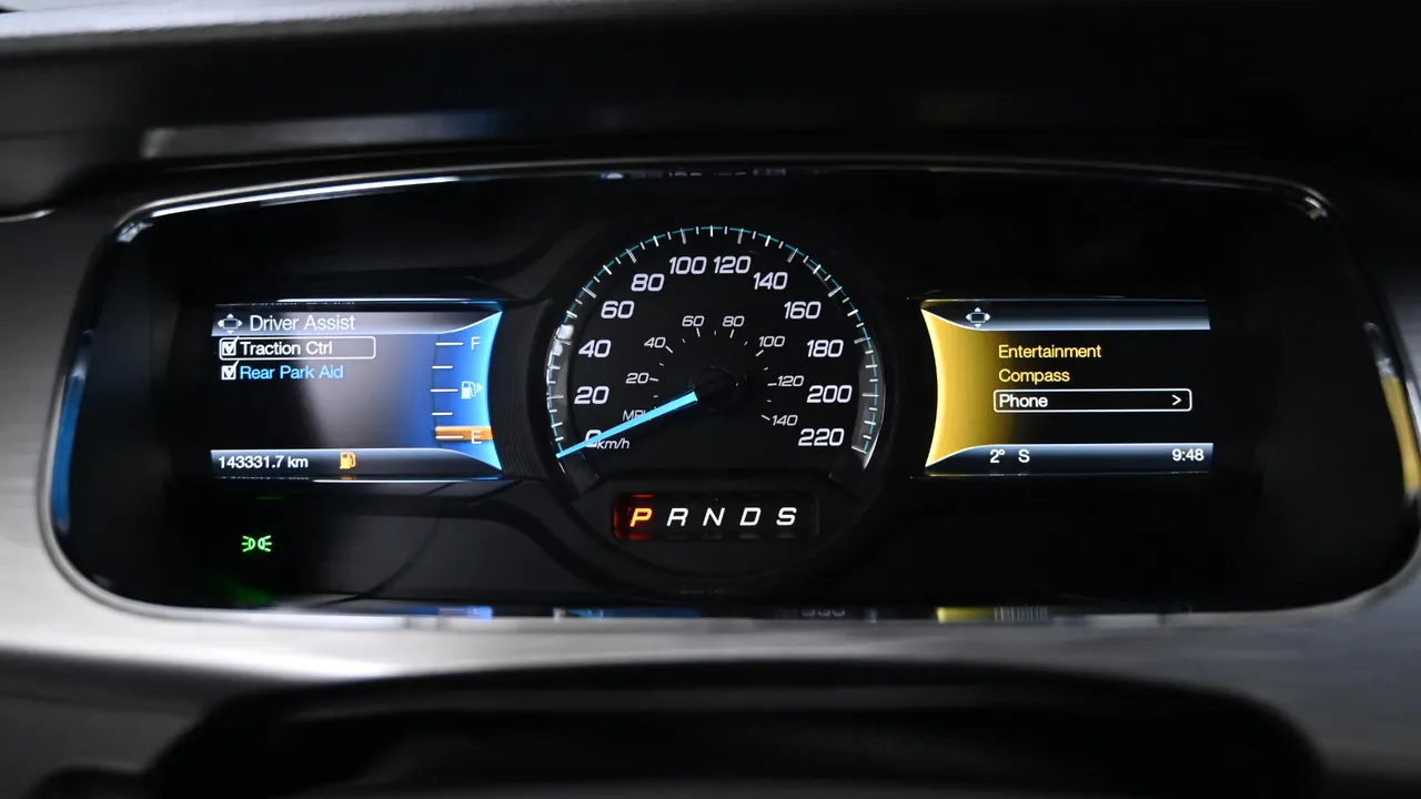 Ford Taurus 6th Generation 2.0 SEL EcoBoost