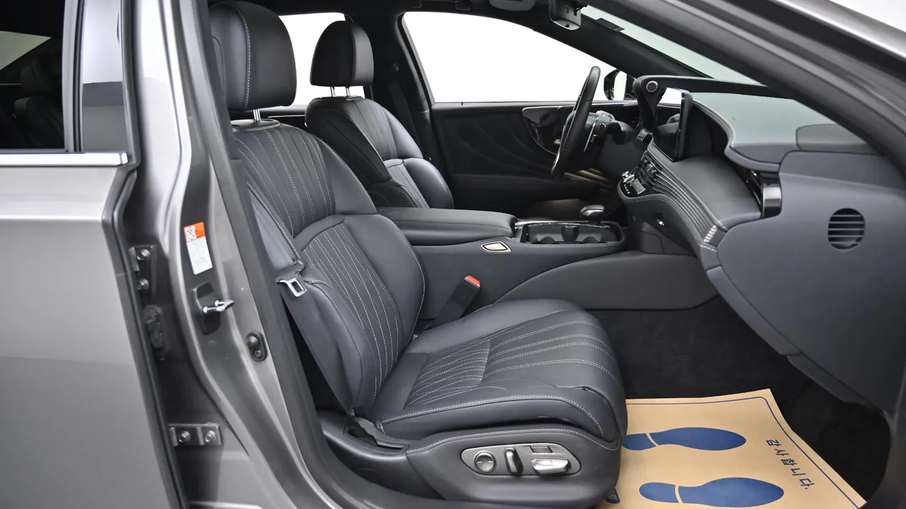 Lexus LS — miniaturë 26