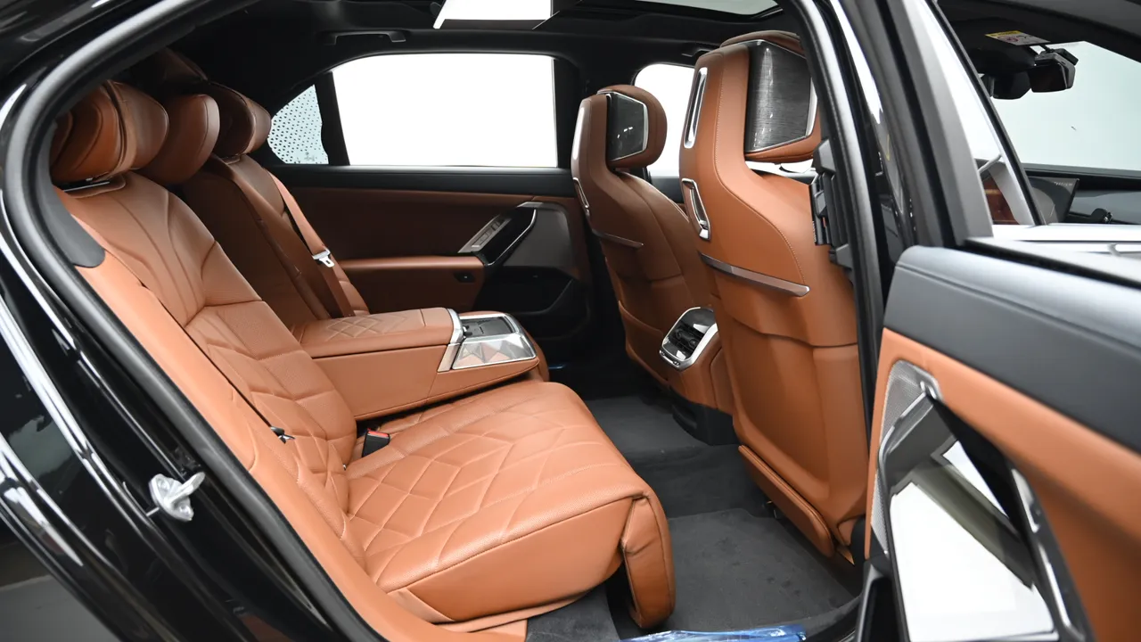 BMW i7 — miniaturë 39