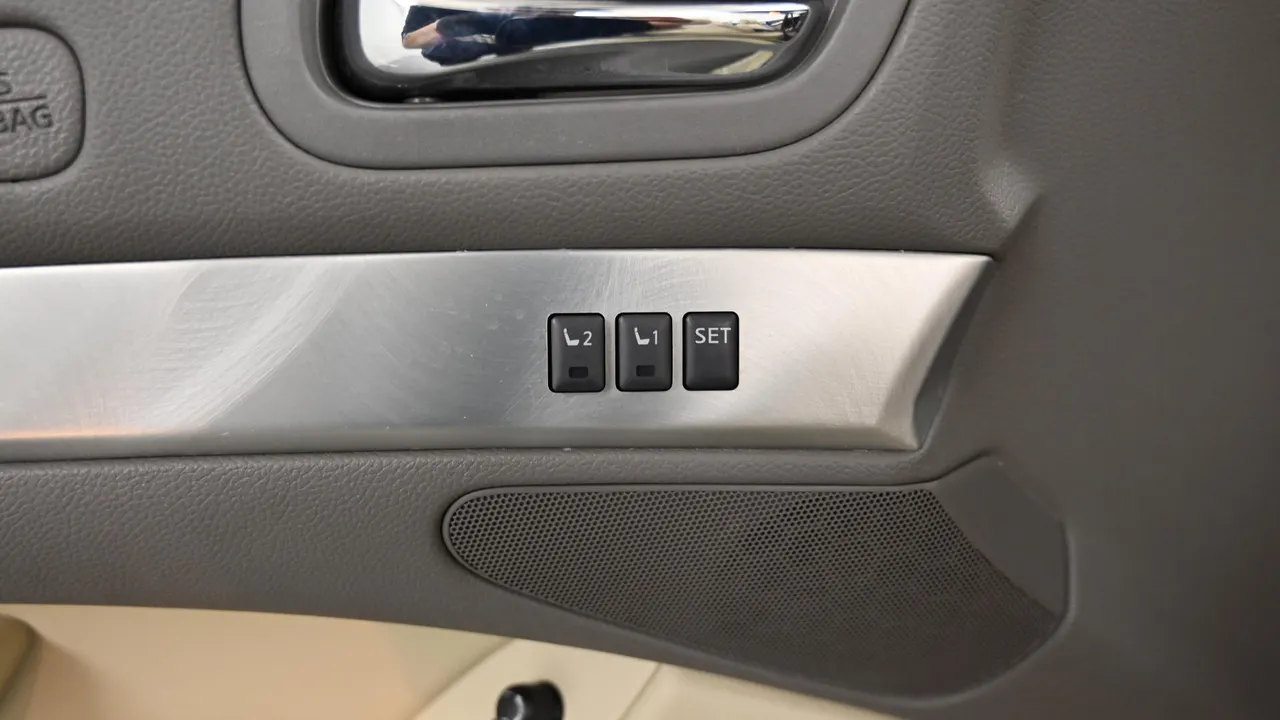 Infiniti Q60 — miniaturë 25
