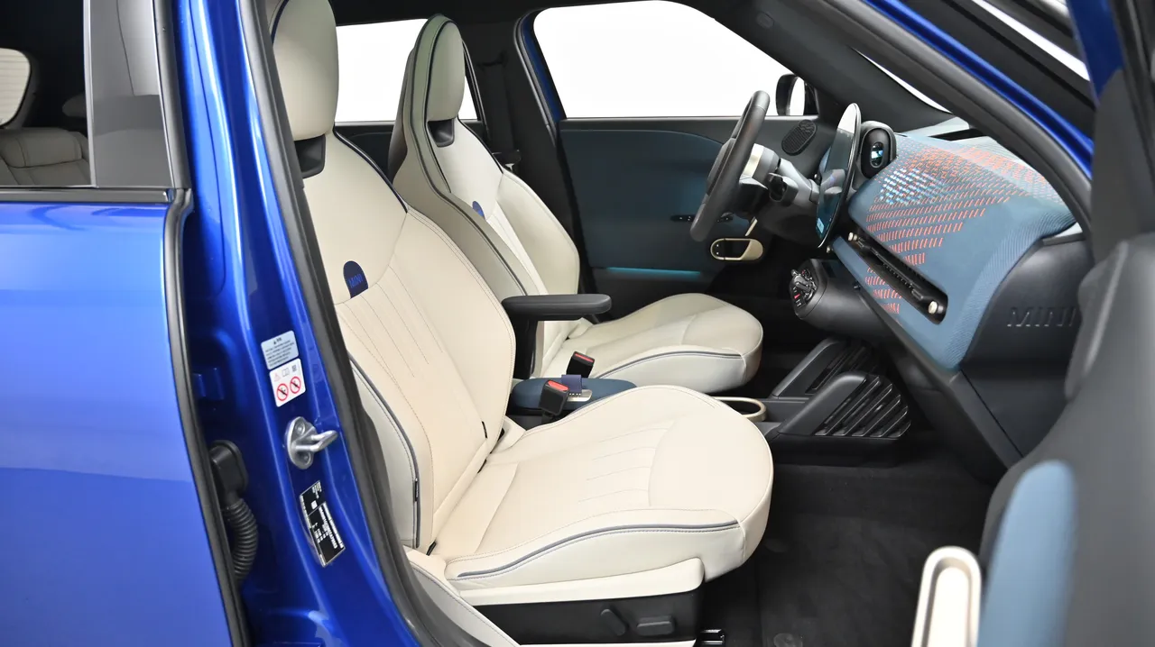 Mini Aceman 1st Generation 54.2kWh SE Favored