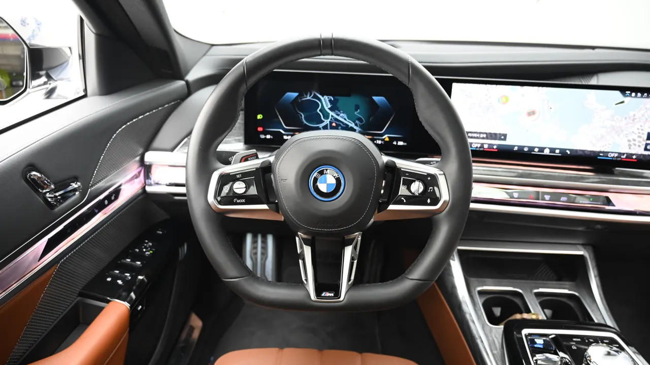 BMW i7 — miniaturë 40