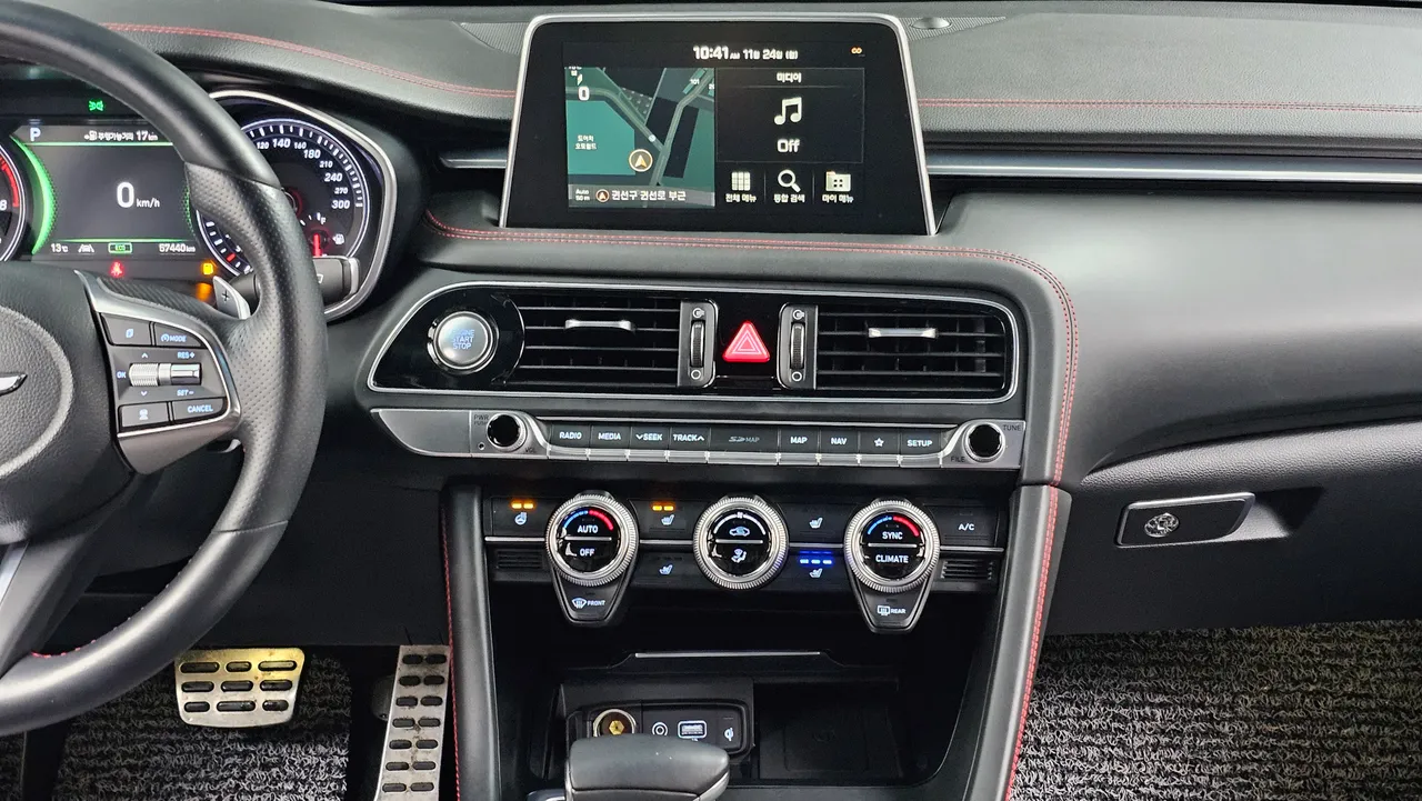 Genesis G70 — miniaturë 14