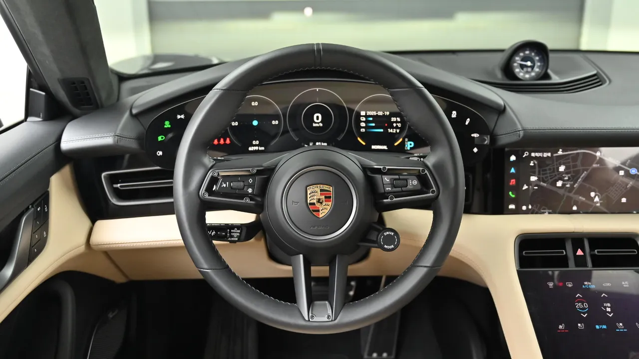 Porsche Taycan — miniaturë 22