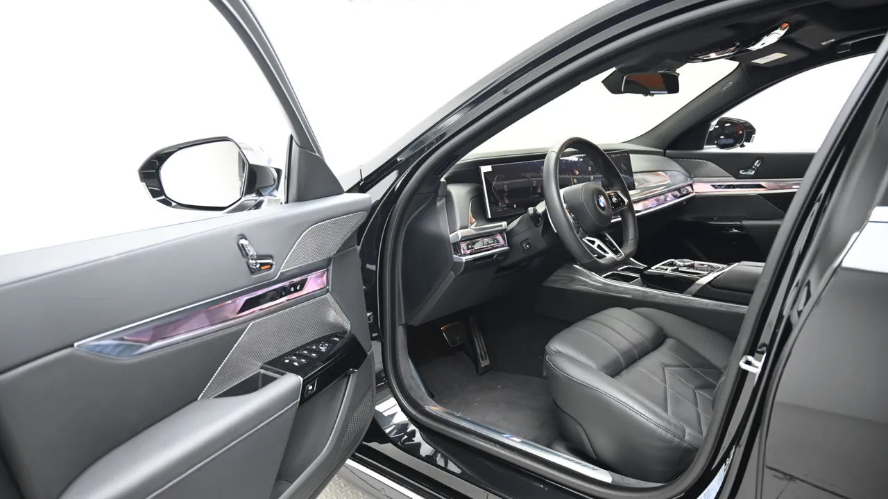 BMW 7er — miniaturë 29
