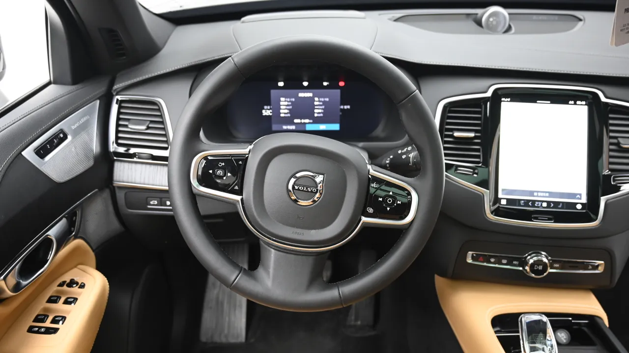 Volvo XC90 — miniaturë 22