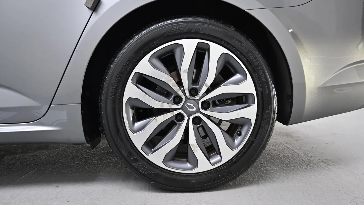 Renault Samsung SM6 — miniaturë 5