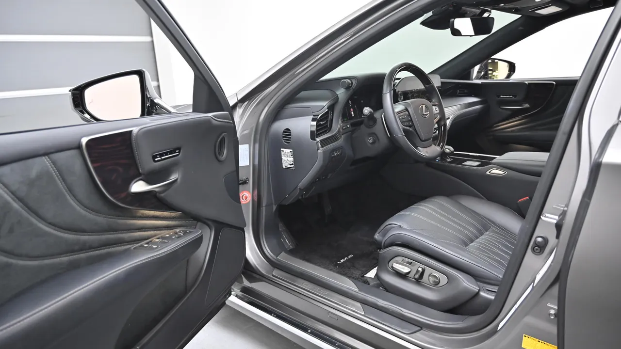 Lexus LS — miniaturë 29