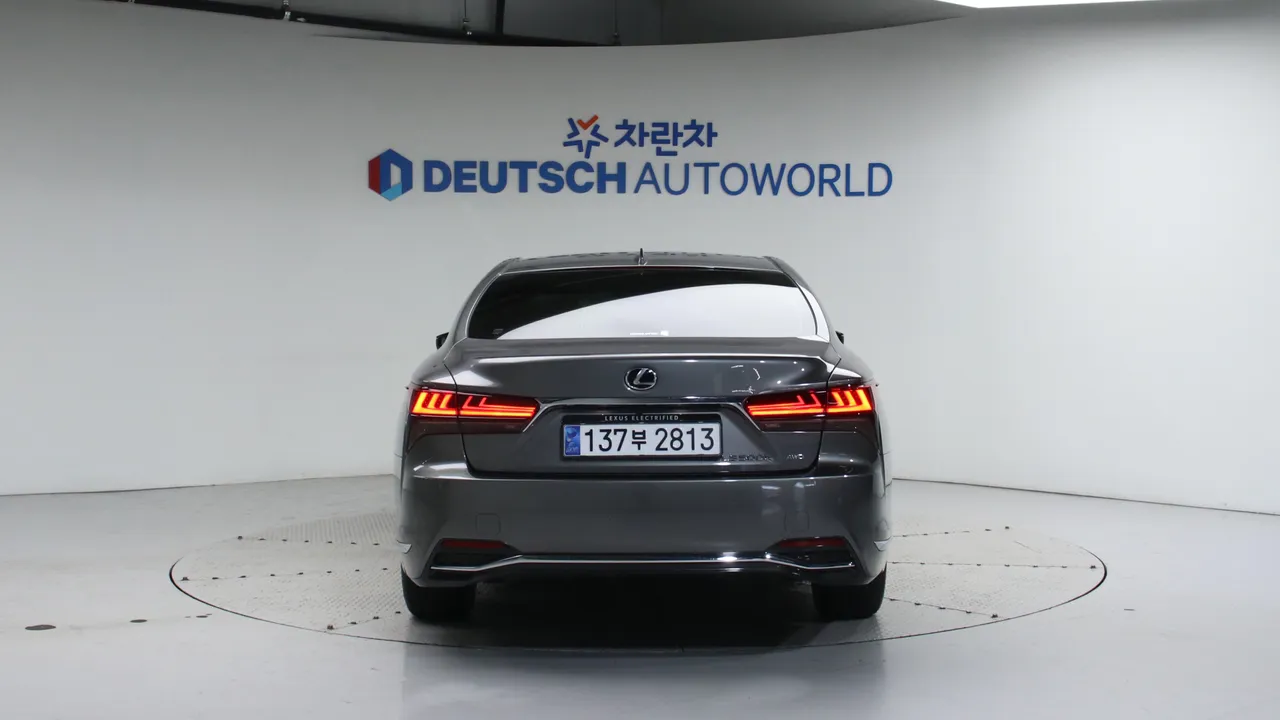 Lexus LS — miniaturë 22