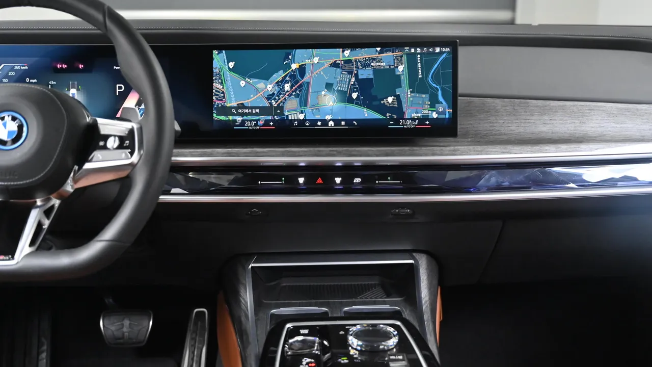 BMW 7er — miniaturë 23