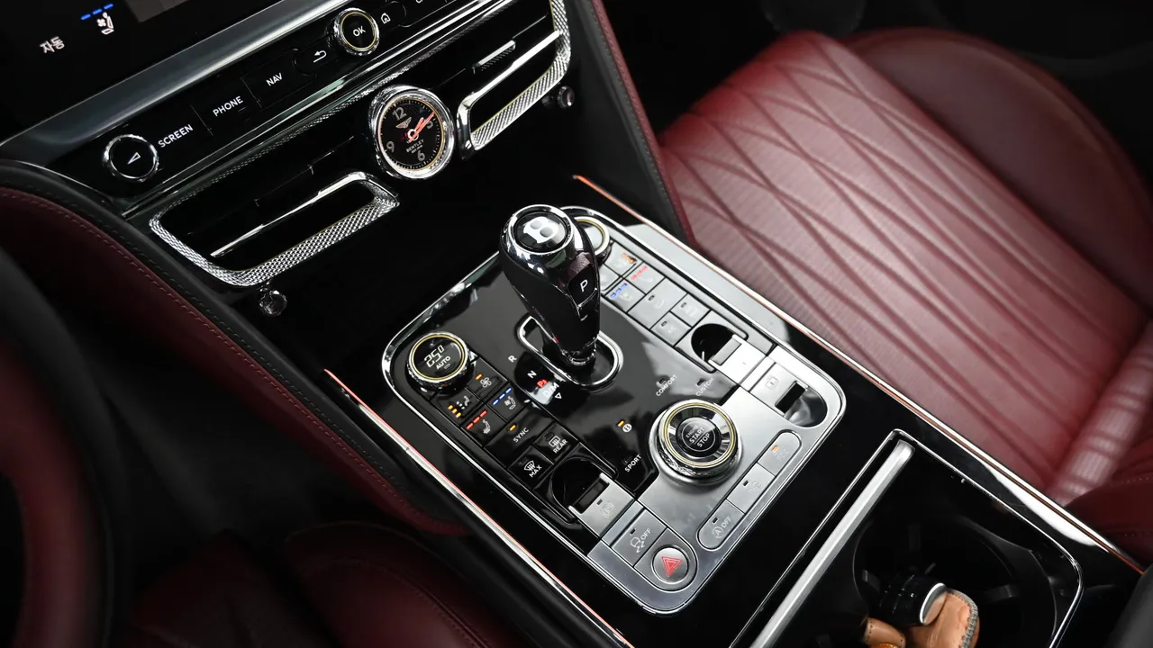 Bentley Flying Spur — miniaturë 9