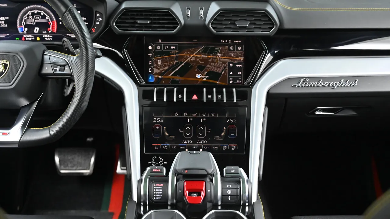 Lamborghini Urus — miniaturë 14