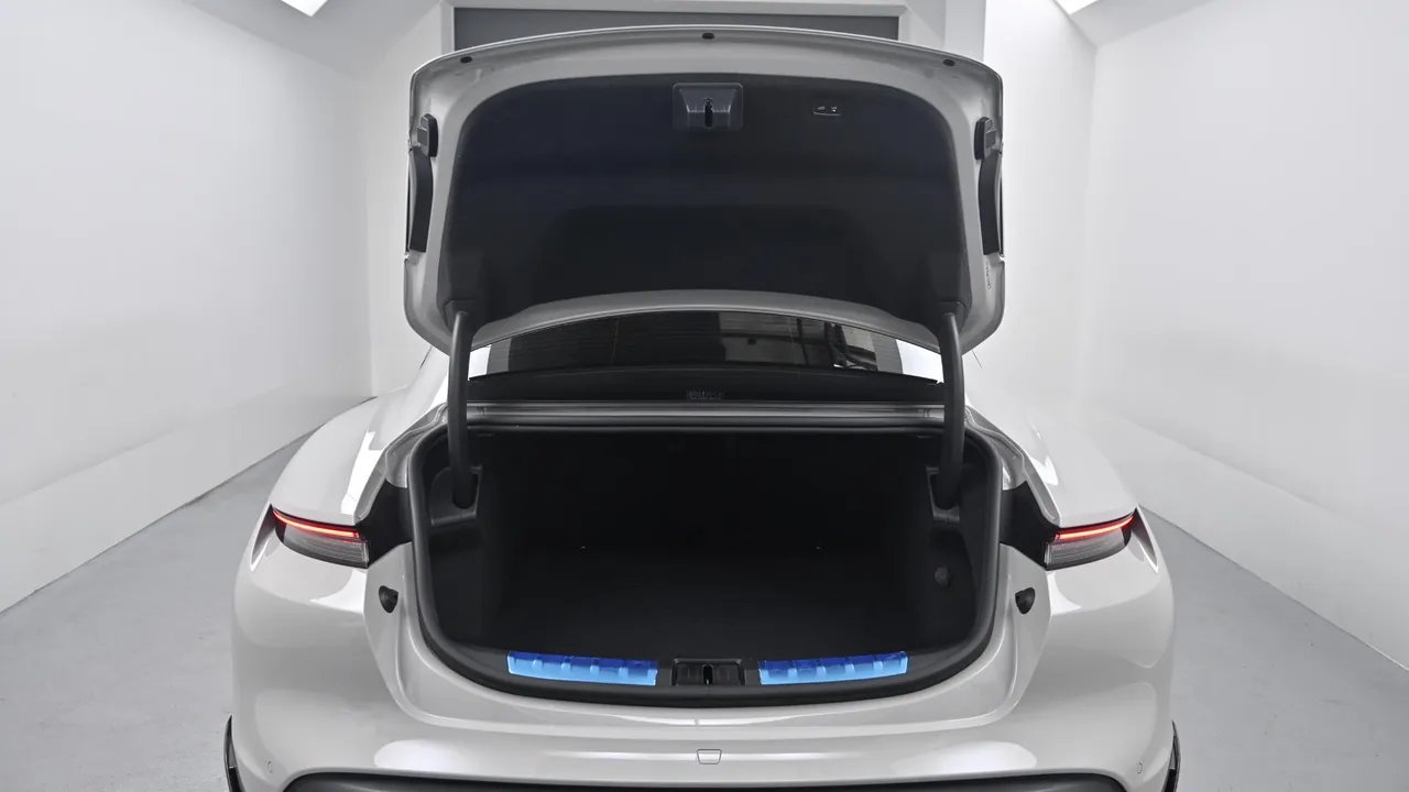 Porsche Taycan — miniaturë 29