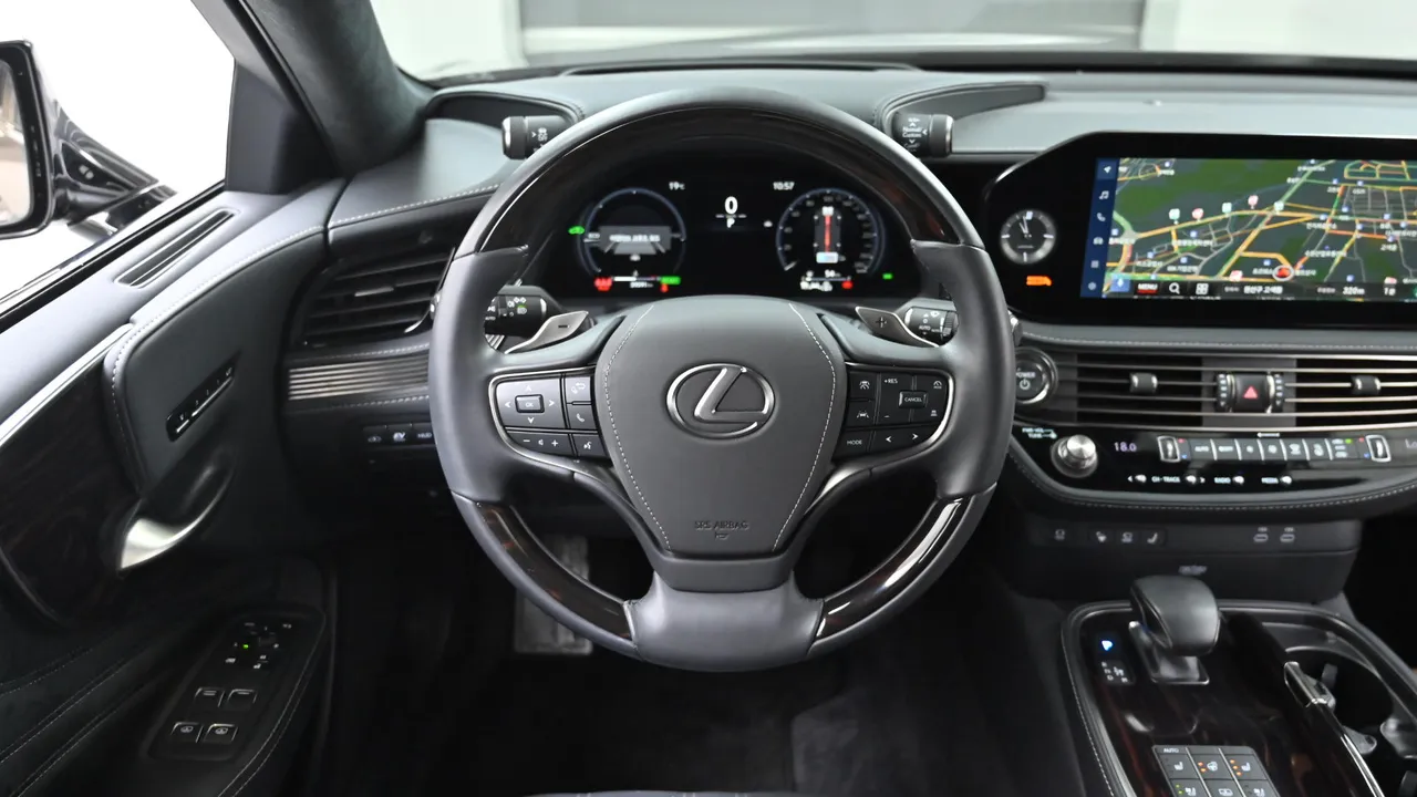 Lexus LS — miniaturë 31