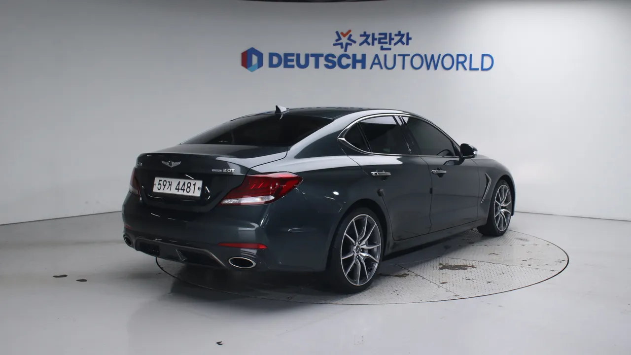 Genesis G70 — miniaturë 2