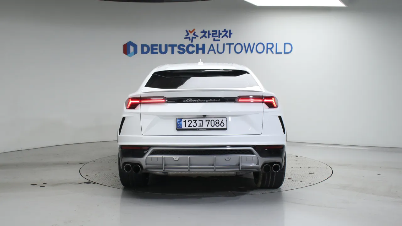 Lamborghini Urus — miniaturë 4