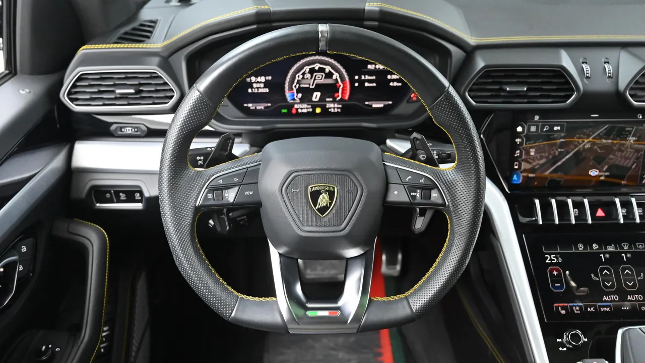 Lamborghini Urus — miniaturë 13