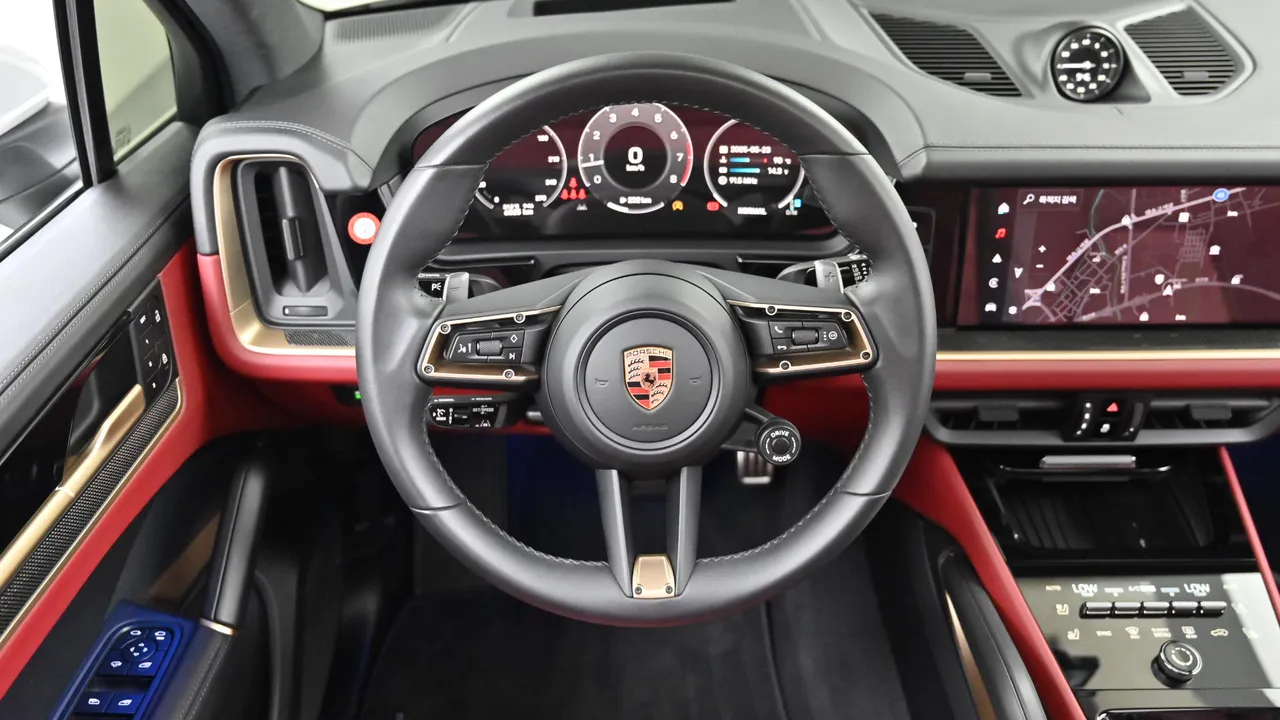 Porsche Cayenne — miniaturë 22