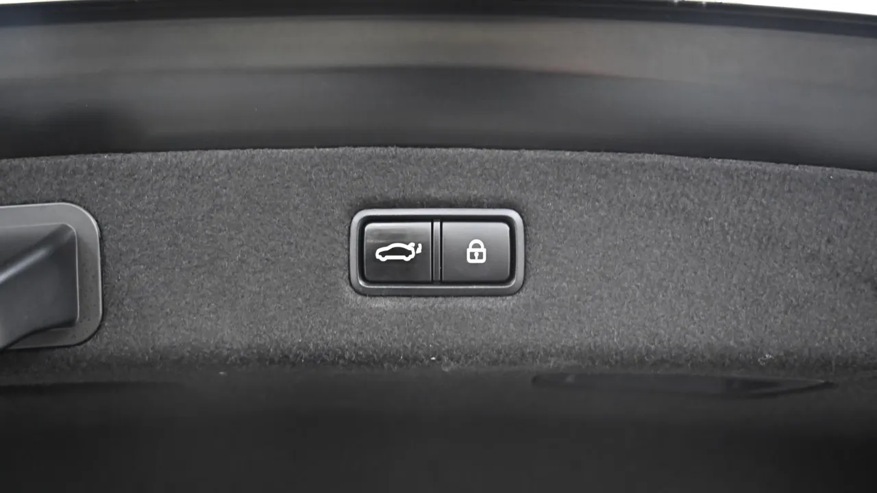 Genesis G90 — miniaturë 47