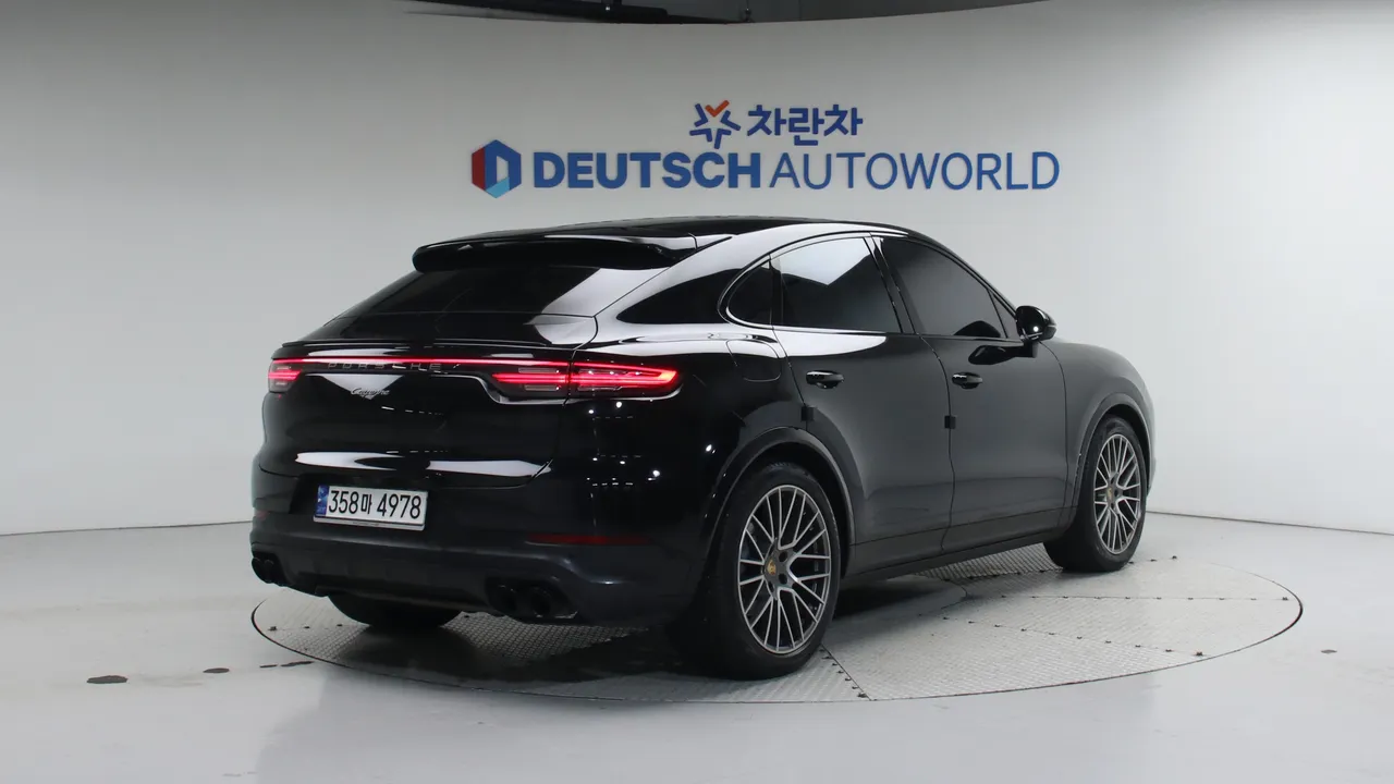 Porsche Cayenne — miniaturë 21