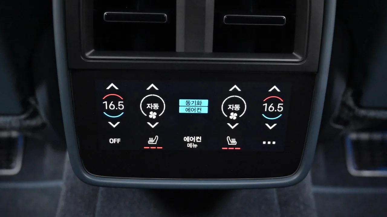 Porsche Taycan — miniaturë 25
