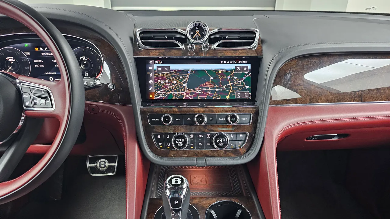 Bentley Bentayga — miniaturë 23