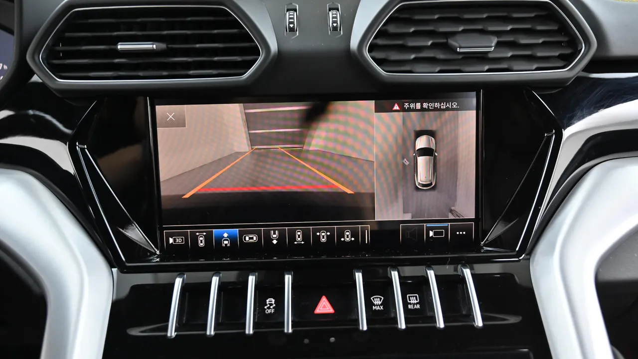 Lamborghini Urus — miniaturë 15