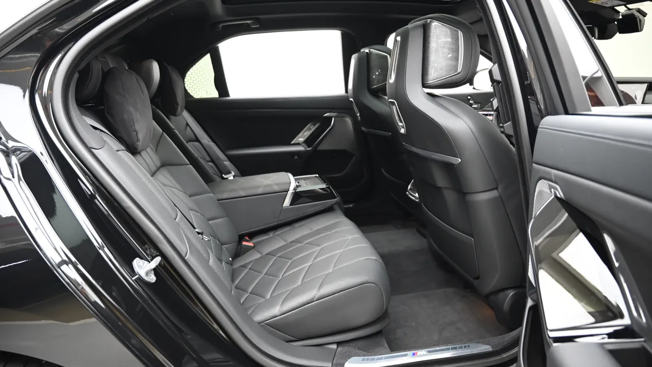 BMW 7er — miniaturë 30