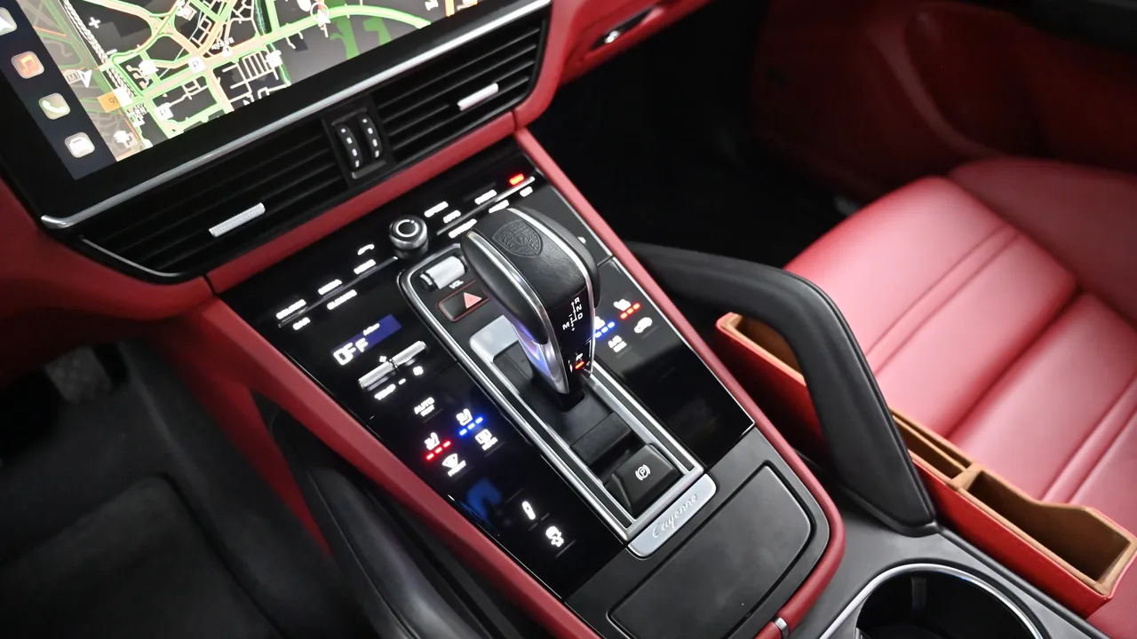 Porsche Cayenne — miniaturë 25