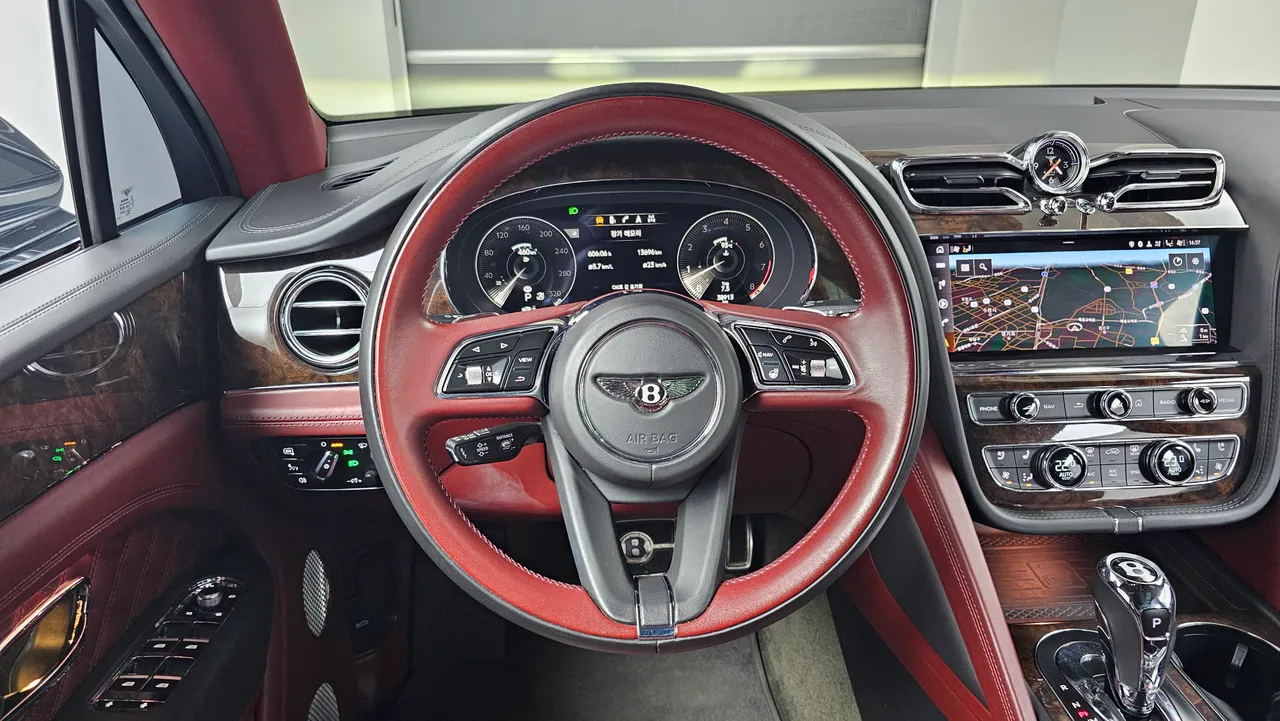 Bentley Bentayga — miniaturë 22