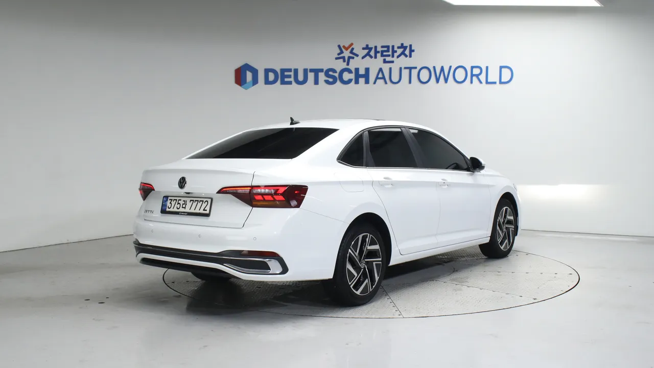 Volkswagen Jetta — miniaturë 21
