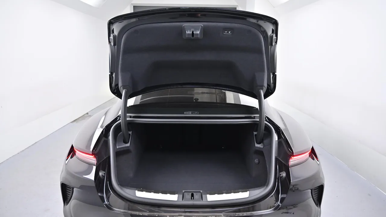 Porsche Taycan — miniaturë 29