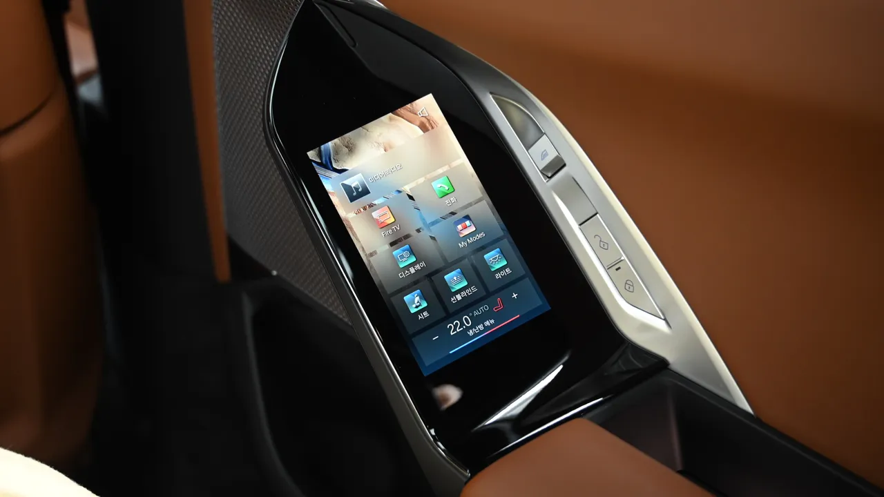 BMW i7 — miniaturë 43