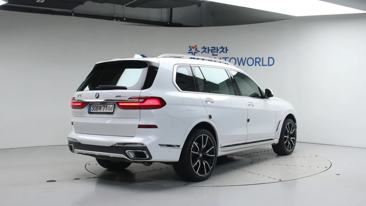 BMW X7 — miniaturë 21