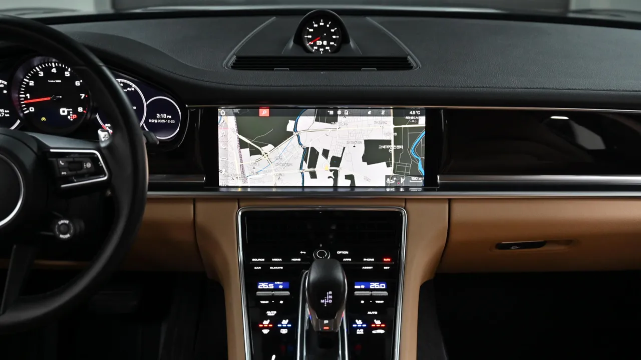 Porsche Panamera — miniaturë 32