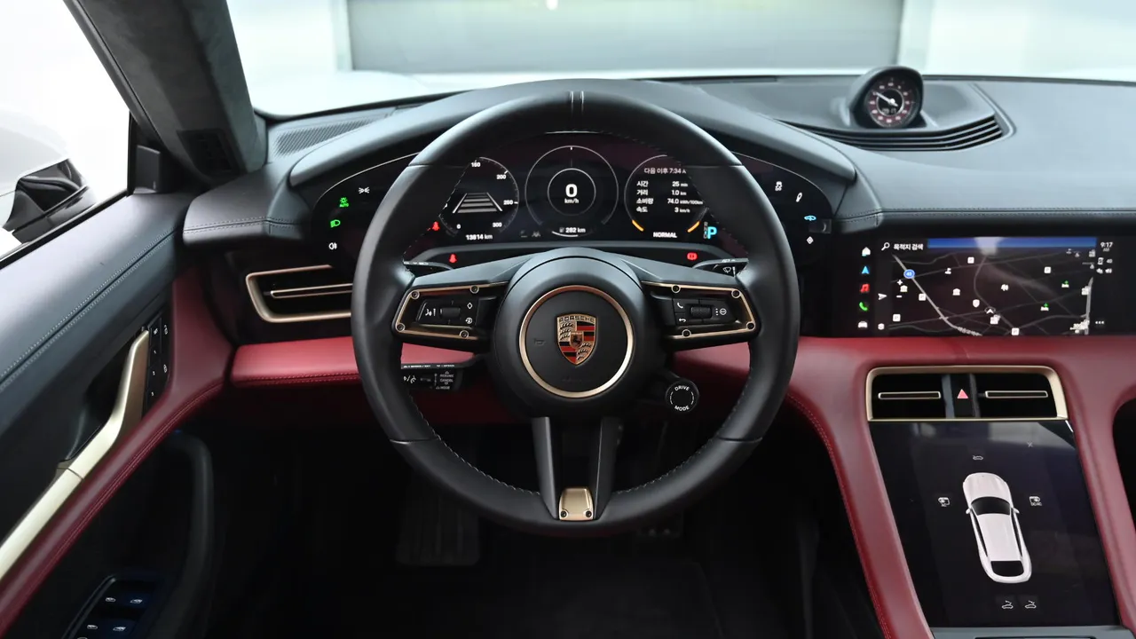 Porsche Taycan — miniaturë 22