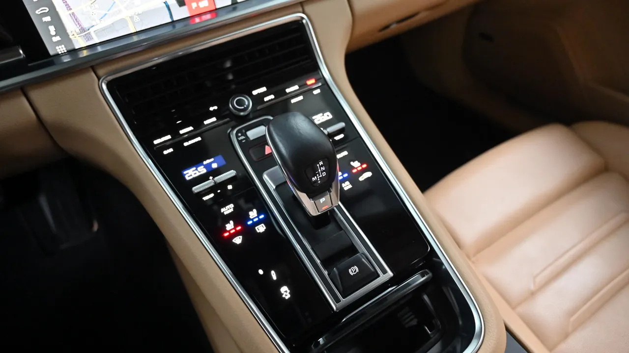 Porsche Panamera — miniaturë 25