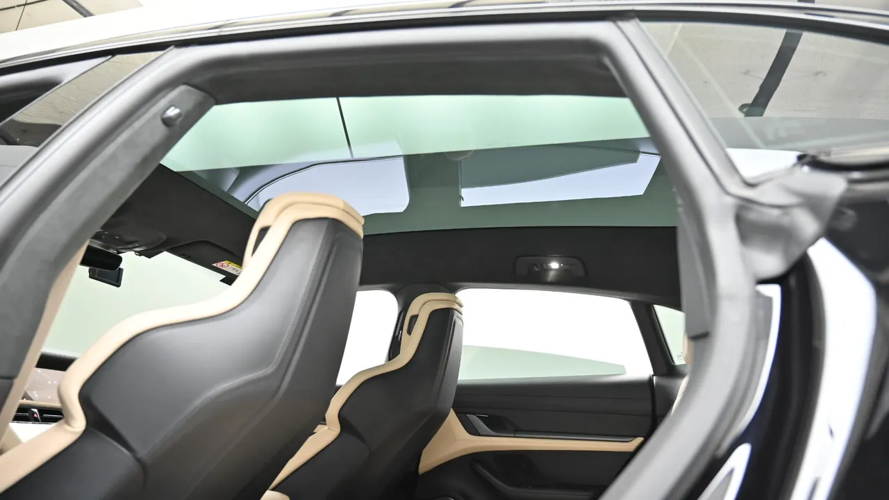Porsche Taycan — miniaturë 28