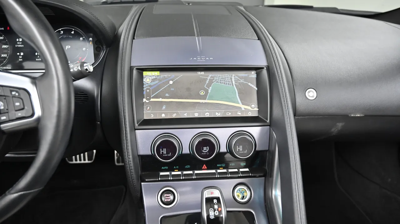 Jaguar F-Type — miniaturë 14