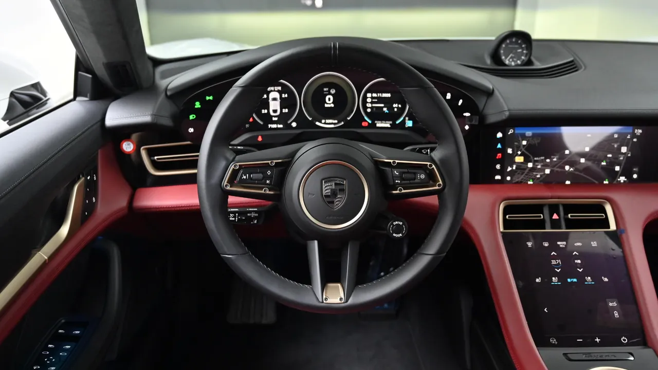 Porsche Taycan — miniaturë 22