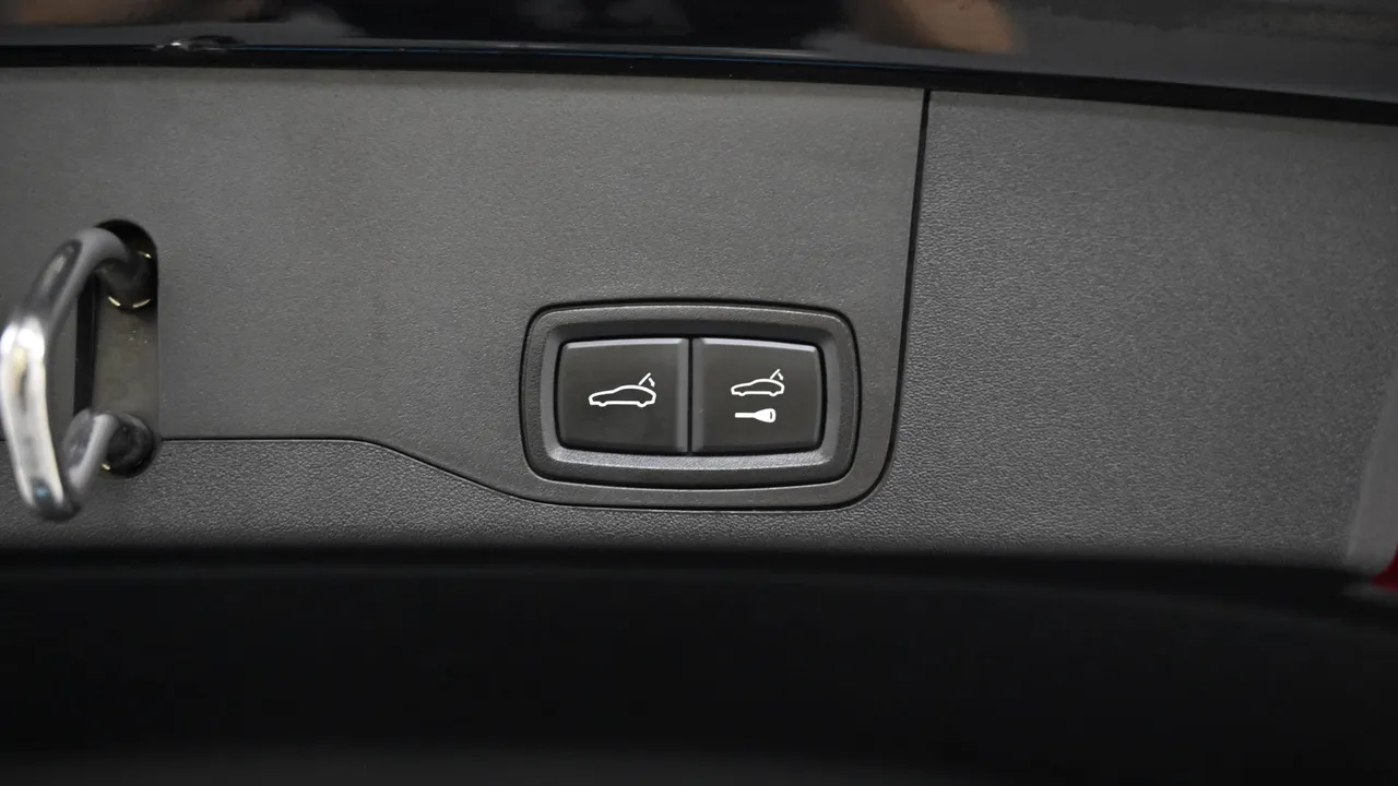 Porsche Taycan — miniaturë 29