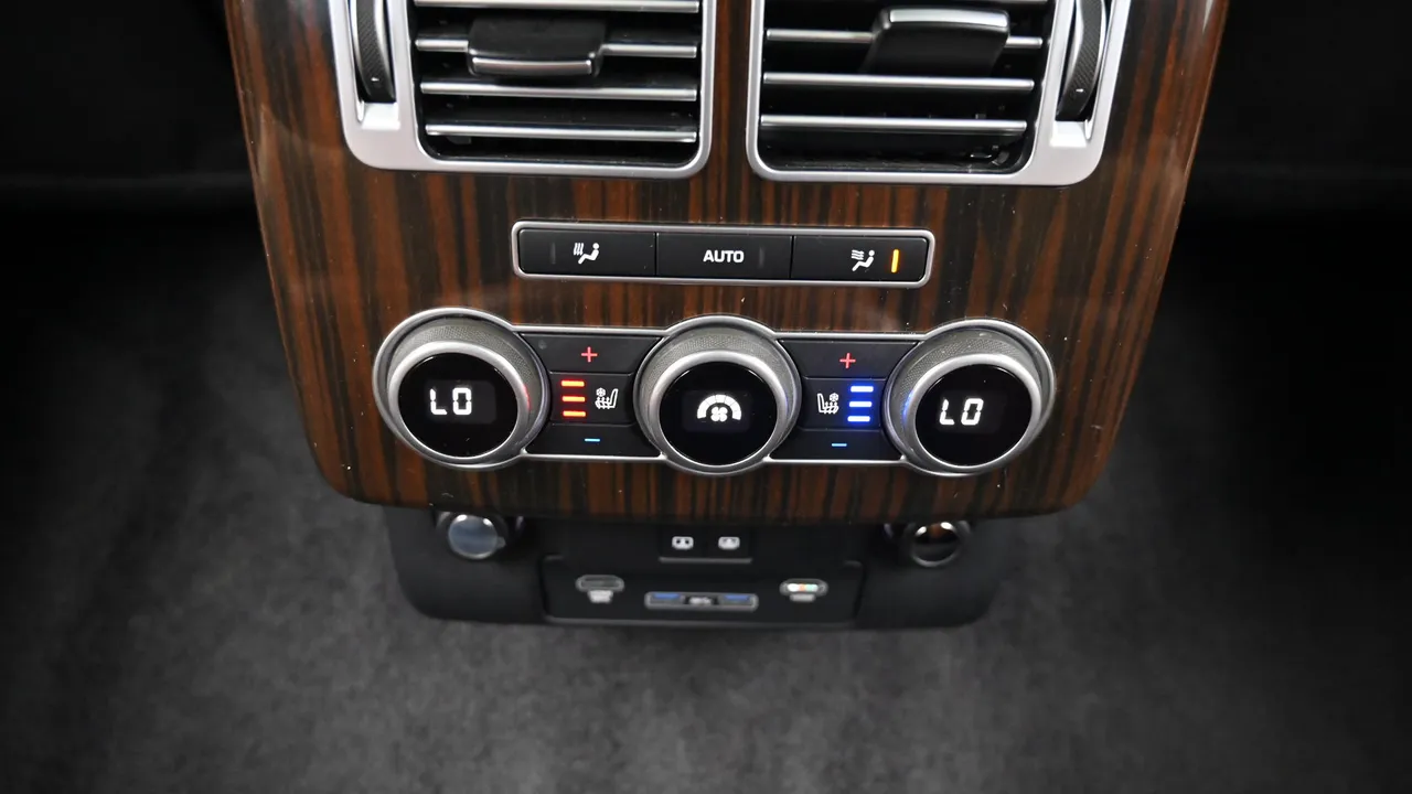 Land Rover Range Rover — miniaturë 16