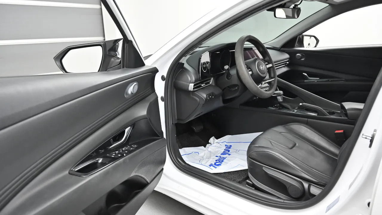 Hyundai Avante — miniaturë 11