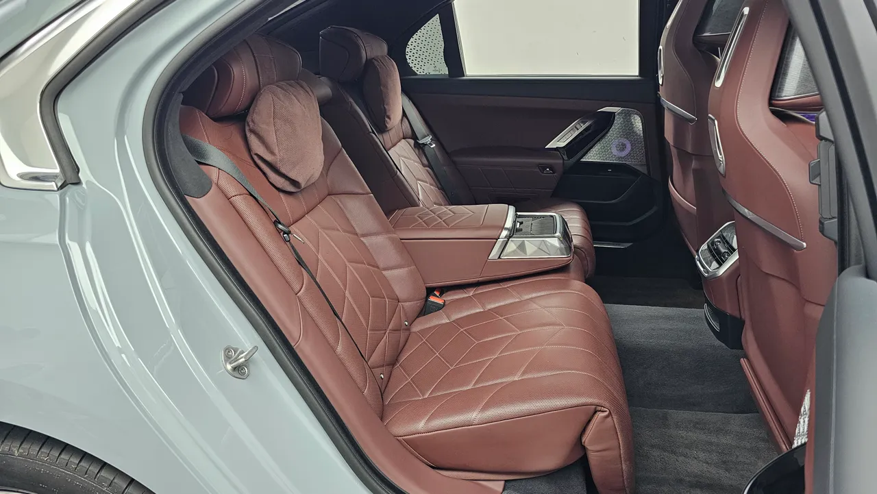 BMW i7 — miniaturë 12