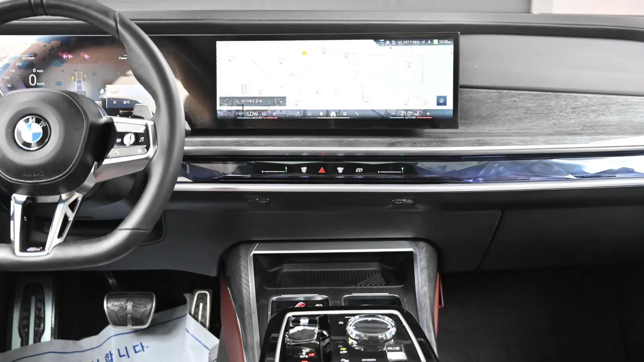 BMW 7er — miniaturë 23