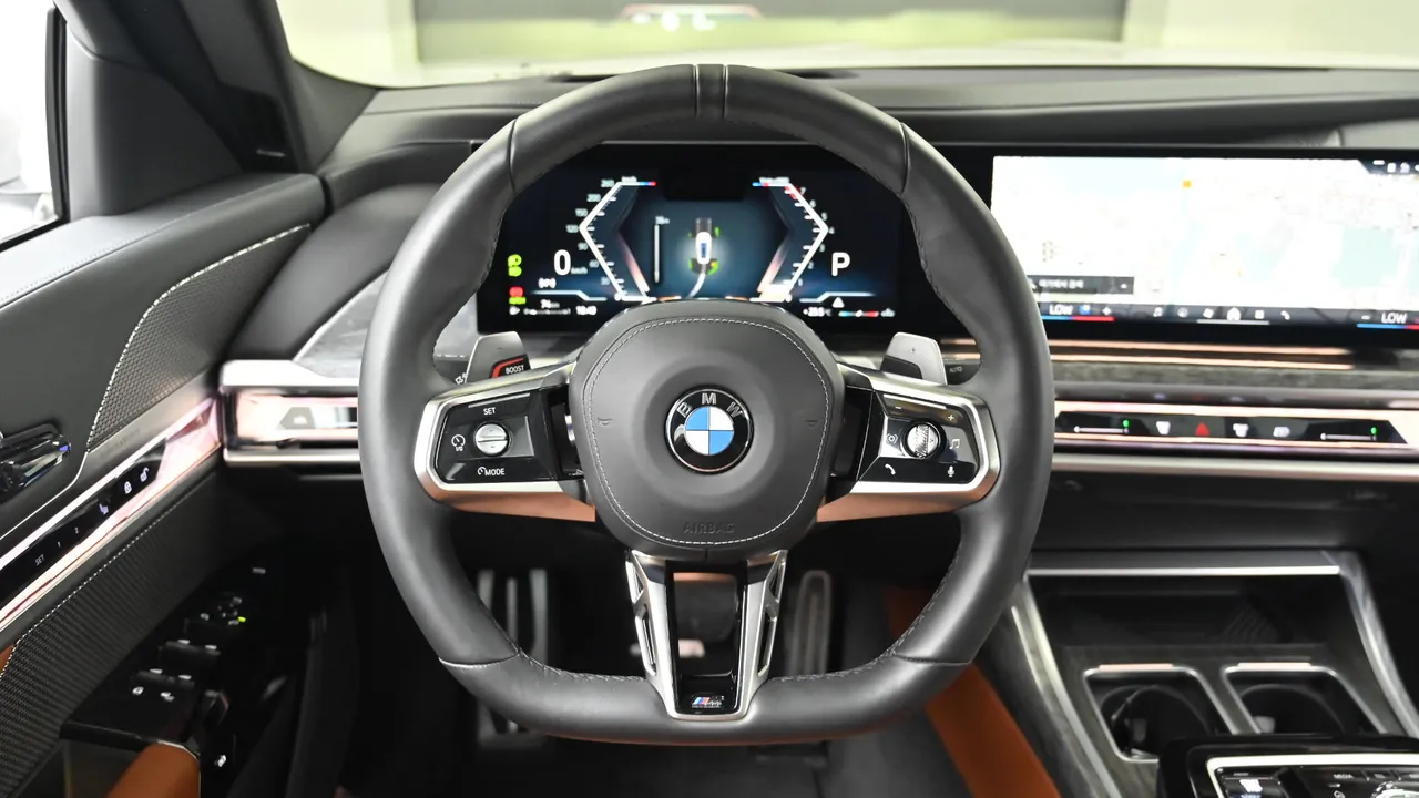 BMW 7er — miniaturë 13