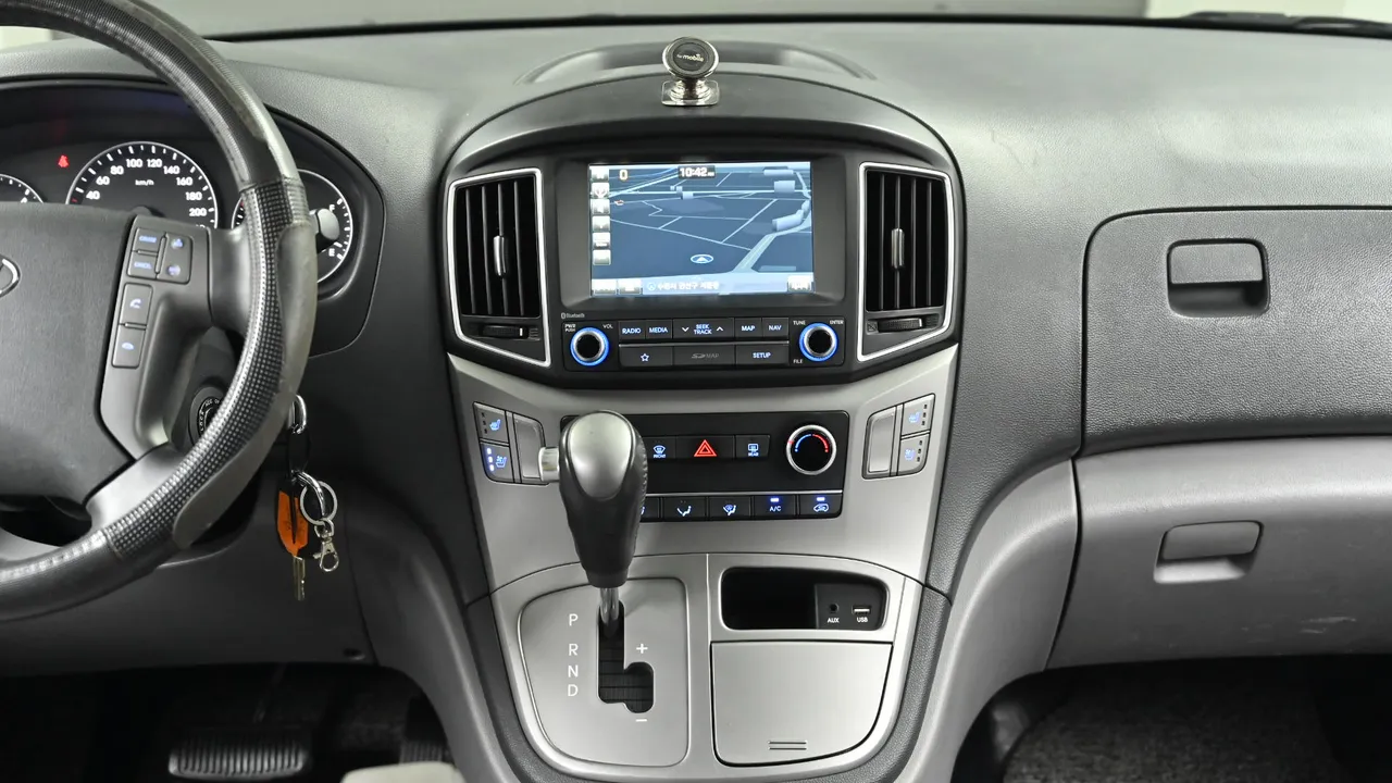 Hyundai Starex — miniaturë 14